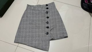 Plaid mini skirt
