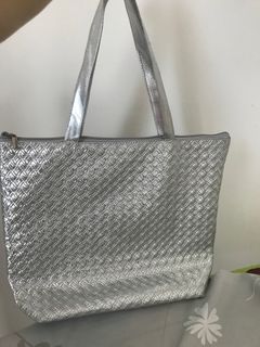 (Category: ) located in . Submitted by Preloved.Amanda (Listing ID 1221695202, Image 1). Description: .