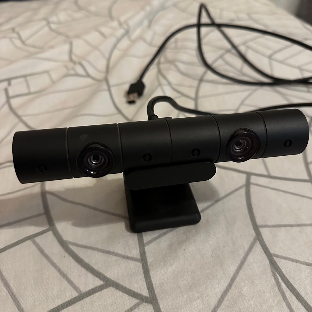 Ps4 camera v2 with stand, Video Gaming, Video Game Consoles