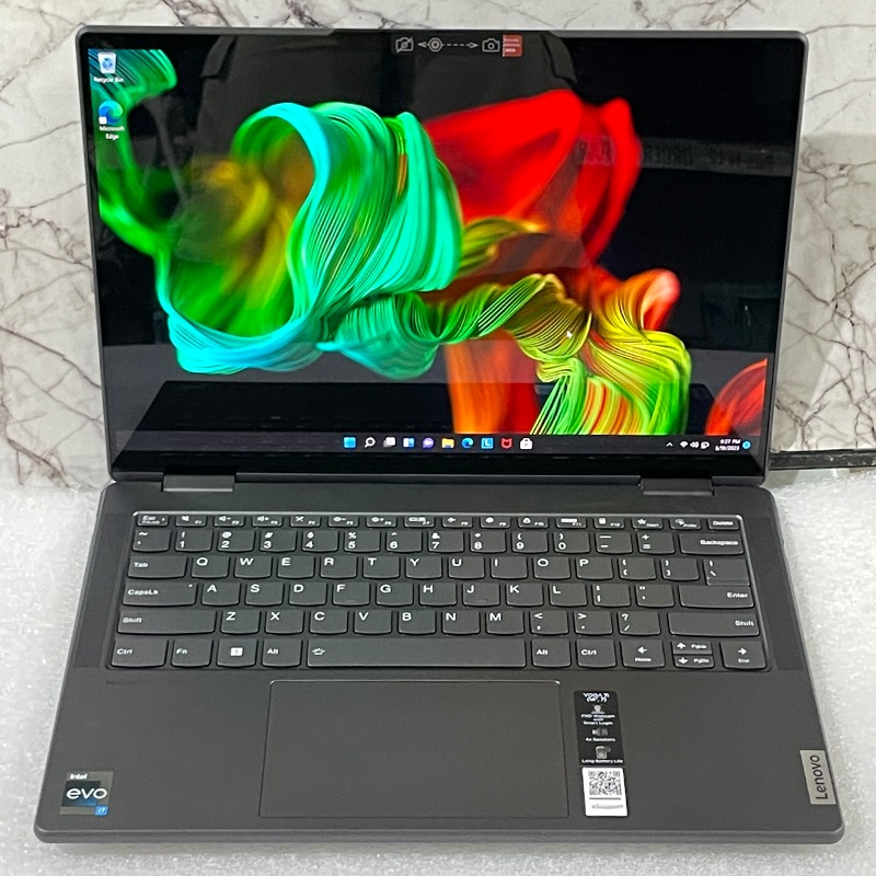 Refurb Lenovo 2-in-1 Laptop with High Resolution, Computers & Tech ...