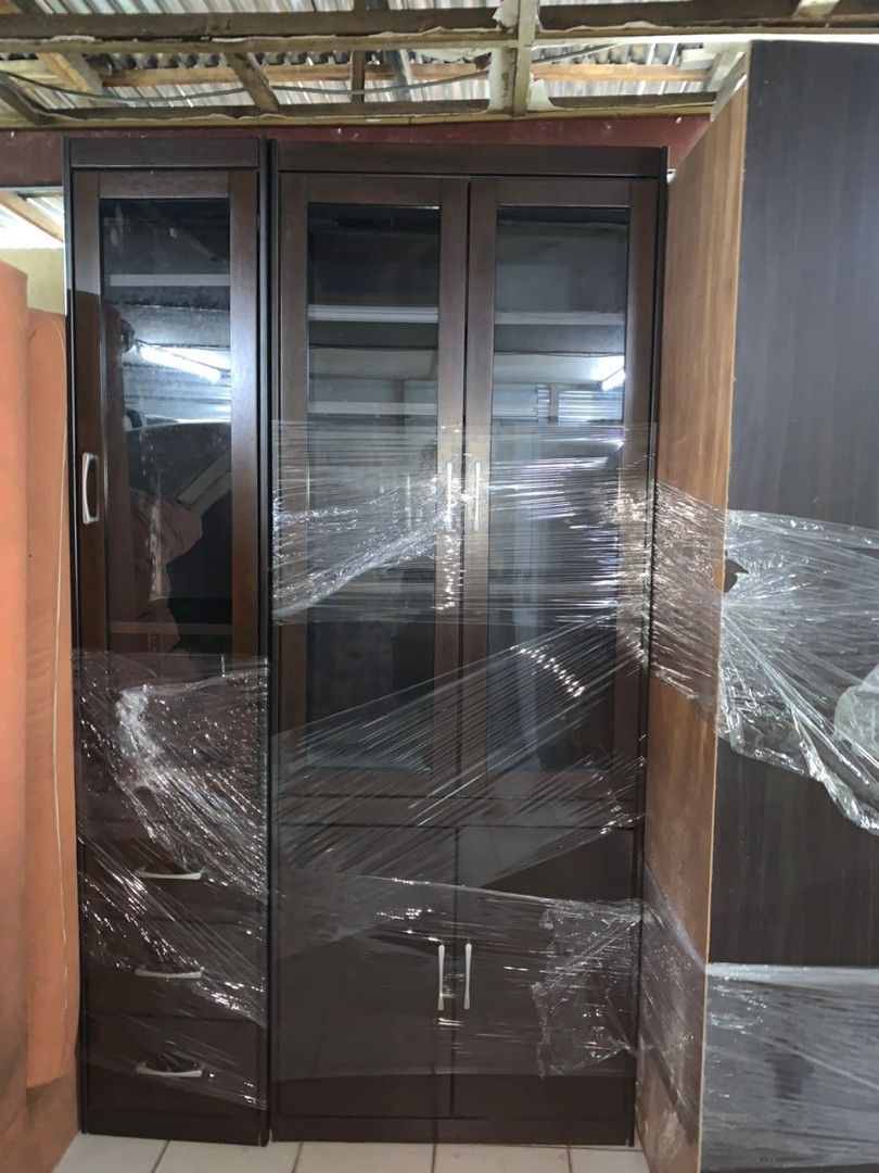 Rm500 Display Area Puchong Used, Furniture & Home Living