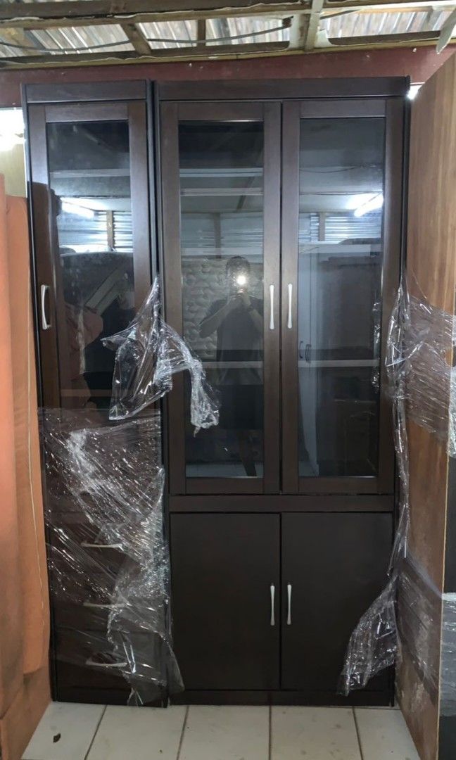 Rm500 Display Area Puchong Used, Furniture & Home Living