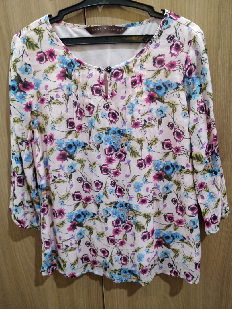 Samlin Floral Blouse, Women's Fashion, Tops, Blouses on Carousell