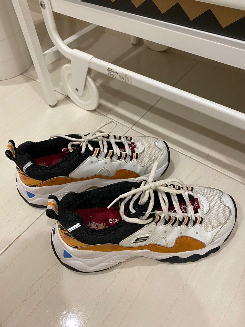 Skechers one shop piece on feet