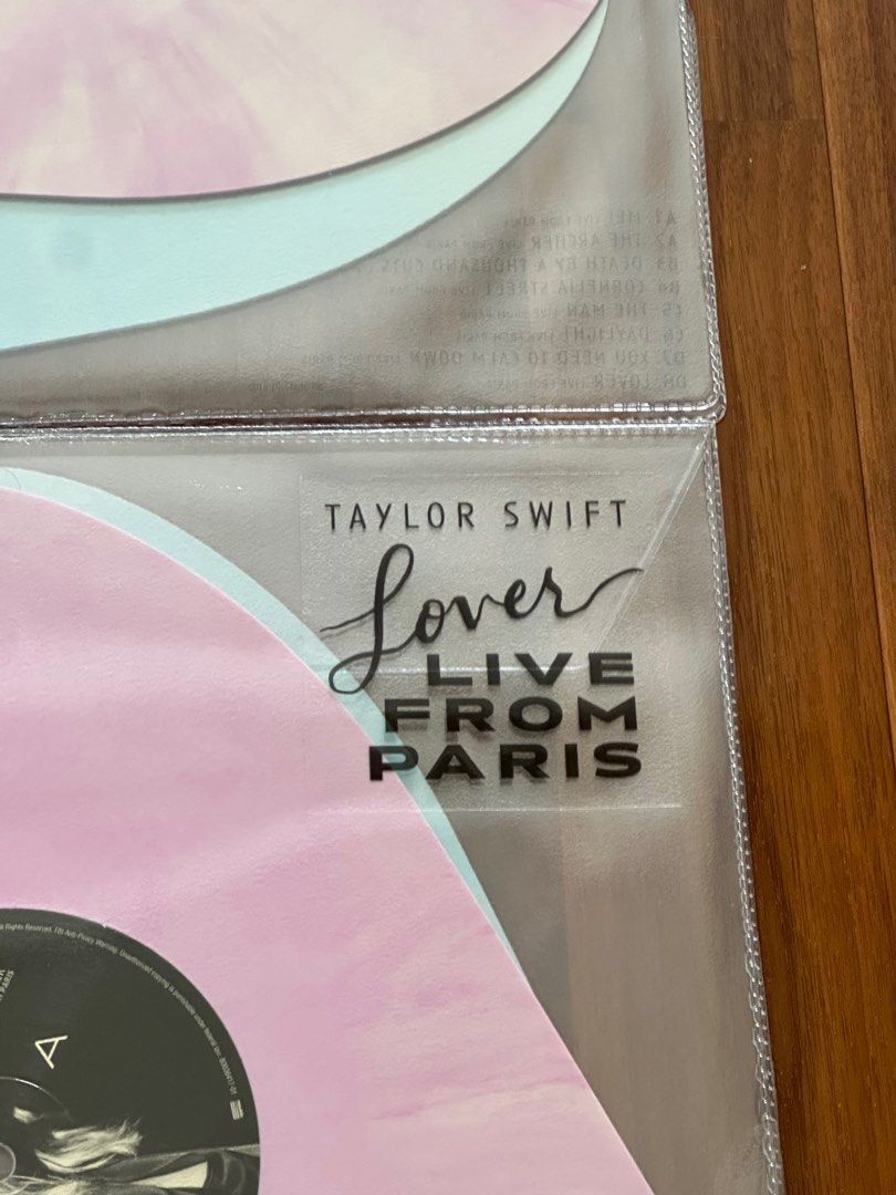Taylor Swift Lover Live From Paris Heart Shape LP, 興趣及遊戲