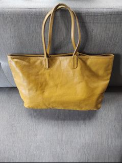 (Kategori: ) berada di . Dikirim oleh Gh.GeHome (ID iklan 1221723697, Gambar 1). Deskripsi: .