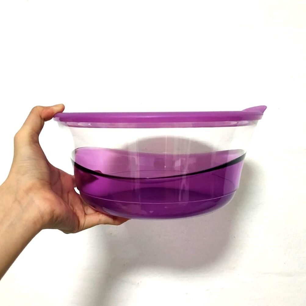 Tupperware 6L cake carrier, Furniture & Home Living, Kitchenware &  Tableware, Other Kitchenware & Tableware on Carousell