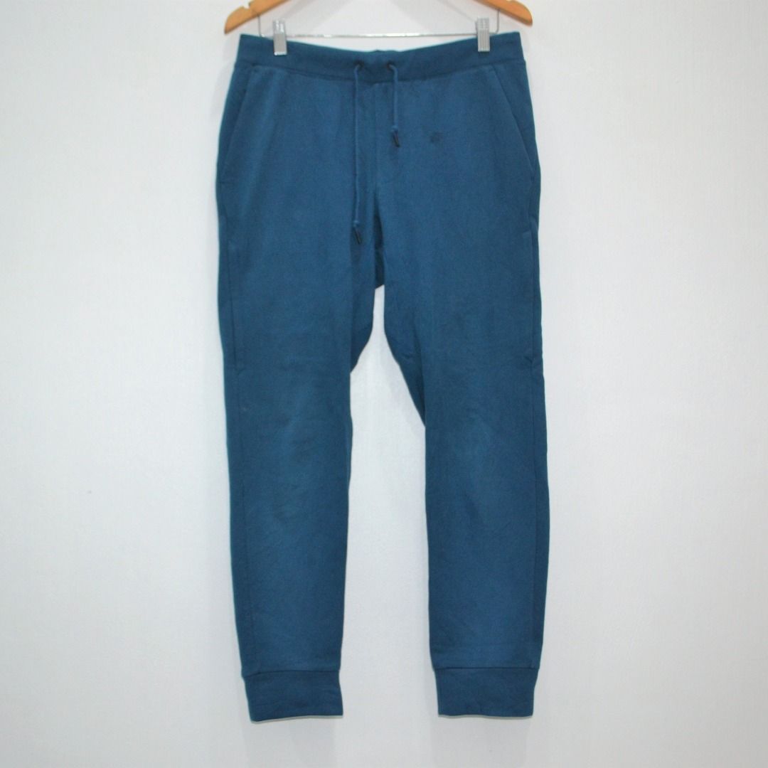 Uniqlo top blocktech sweatpants