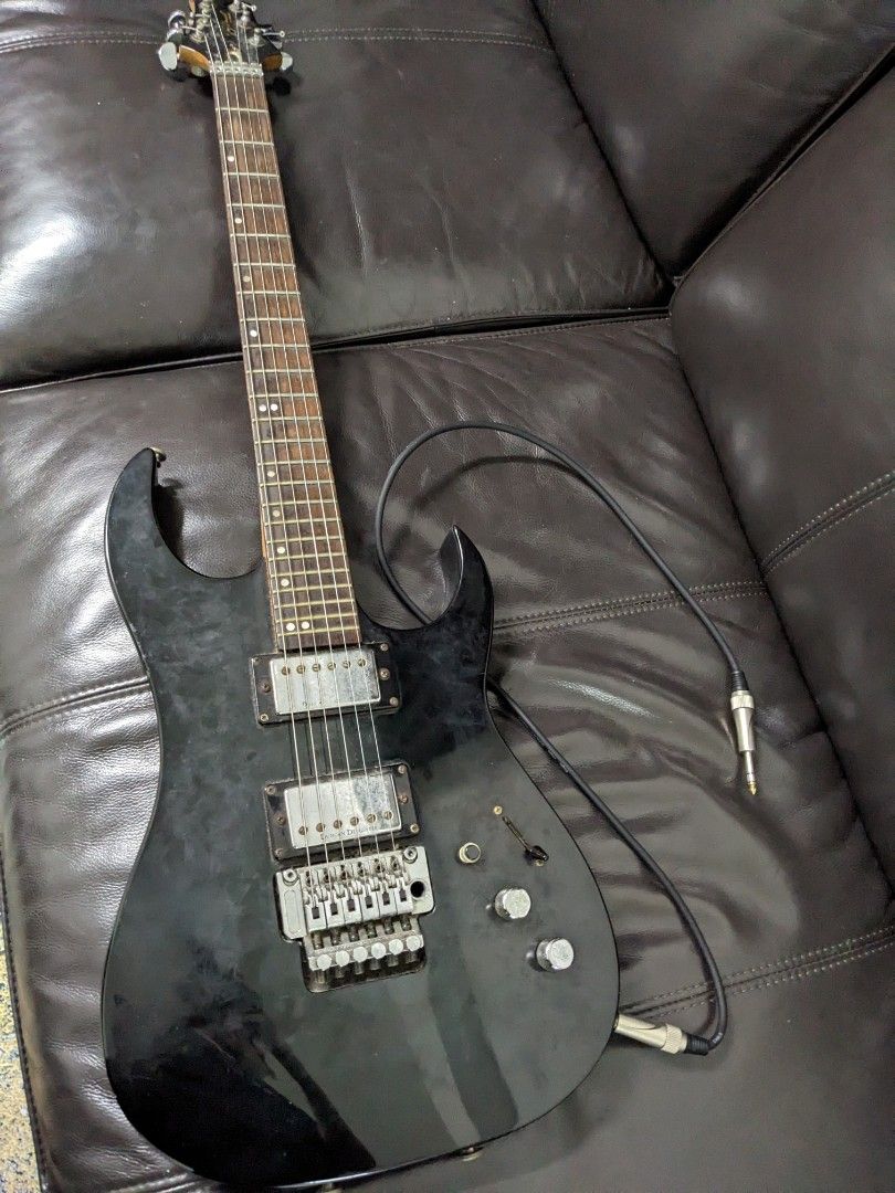 Used electric guitar, Hobbies & Toys, Music & Media, Musical