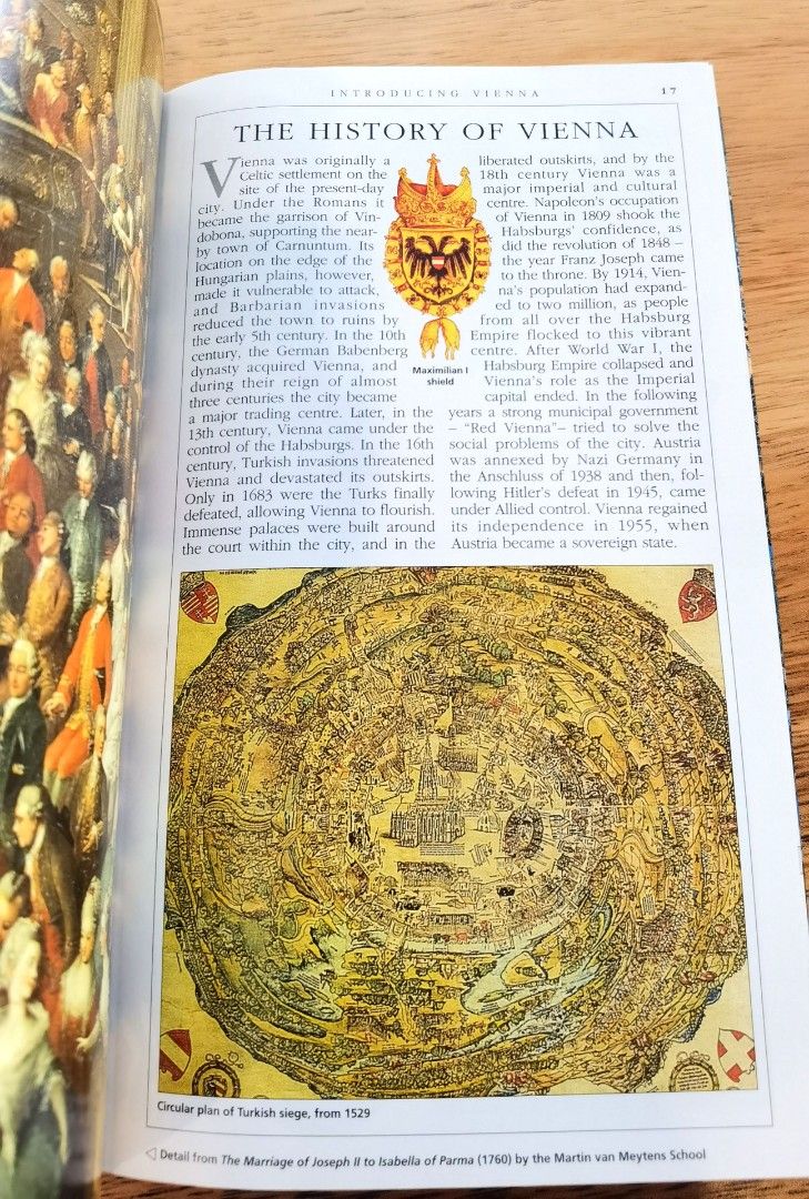 Vienna Country Travel Guide Map Book, Hobbies & Toys, Books & Magazines