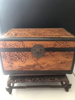 vintage 1950s-60s Old Camphor Wood Fully Crafted Box , Rare 老樟木, item in pristine condition , never used