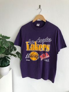 CLOT x Mitchell & Ness Knit Shooting Shirt Los Angeles Lakers Magic  Johnson, Men's Fashion, Tops & Sets, Tshirts & Polo Shirts on Carousell