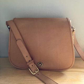 (Category: ) located in . Submitted by blanche.rivera (Listing ID 1221836855, Image 1). Description: .
