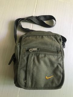 (Category: ) located in . Submitted by Preloved.Amanda (Listing ID 1221679359, Image 1). Description: .