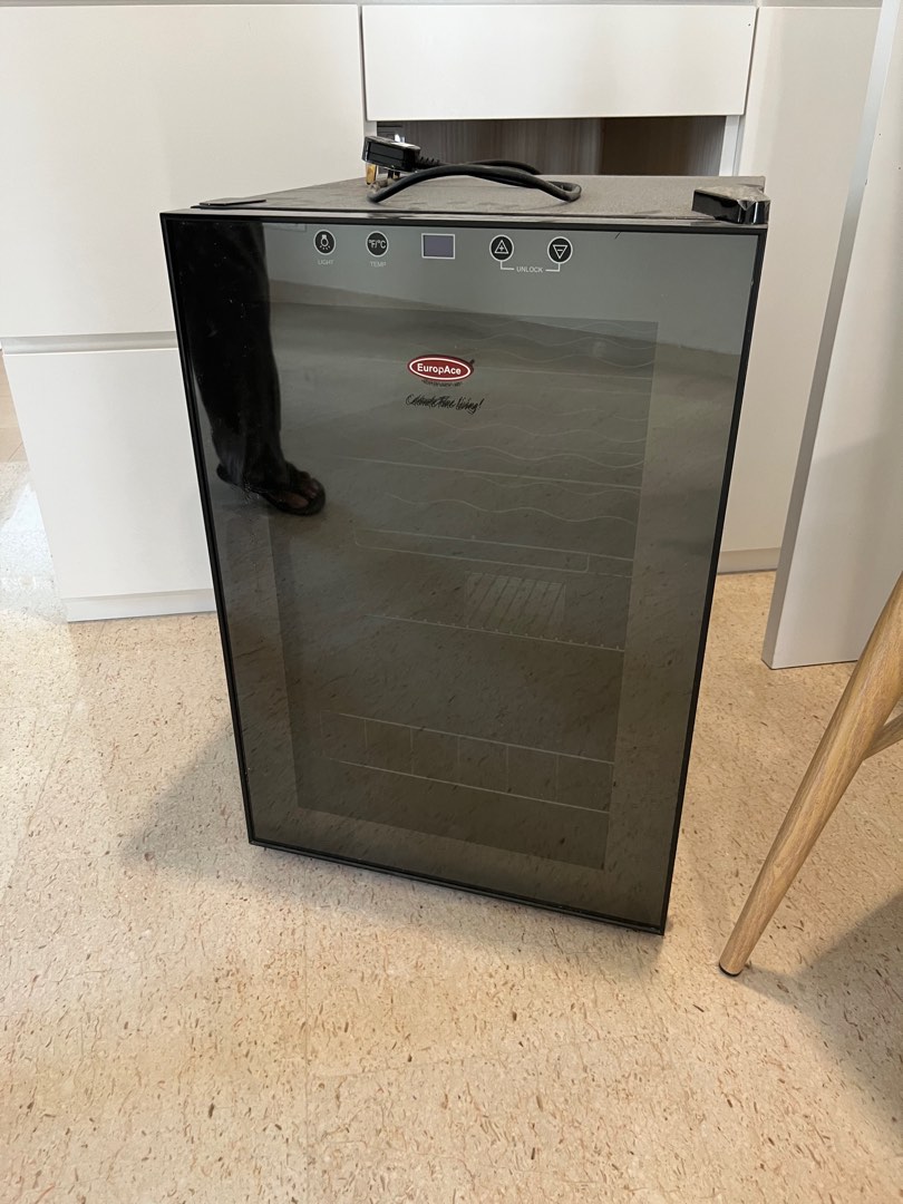 Wine Chiller wine cooler Europace alcohol drinks kitchen house