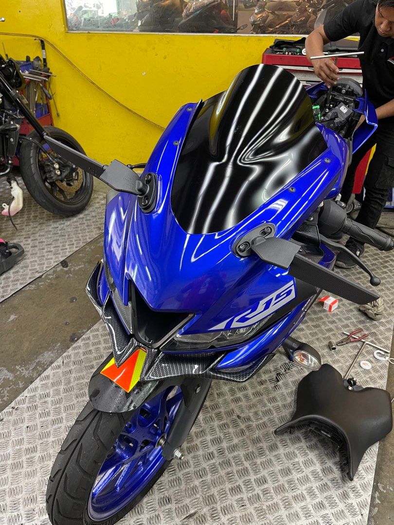 R15 v2 v3 deals