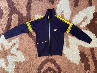 (Category: ) located in . Submitted by Sobpreloved (Listing ID 1221685069, Image 1). Description: .
