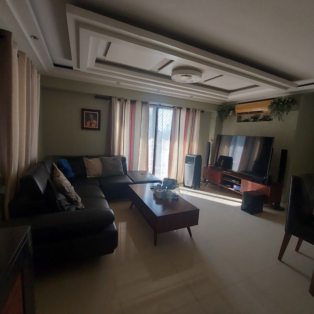 4 BED ROOM TANDEM UNIT WITH 2 BASEMENT PARKING RIVER FRONT RESIDENCES