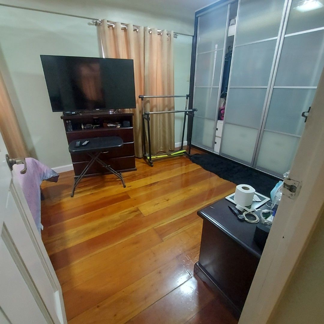 4 BED ROOM TANDEM UNIT WITH 2 BASEMENT PARKING RIVER FRONT RESIDENCES