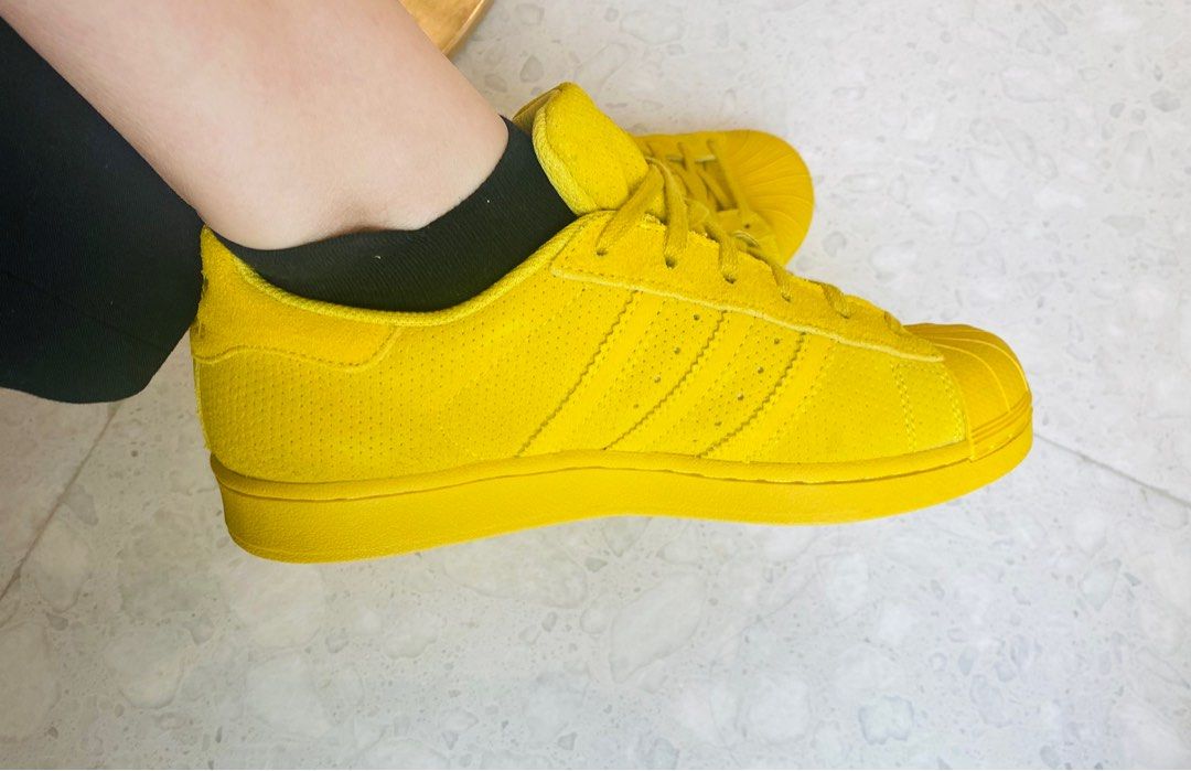 All yellow sales adidas superstar