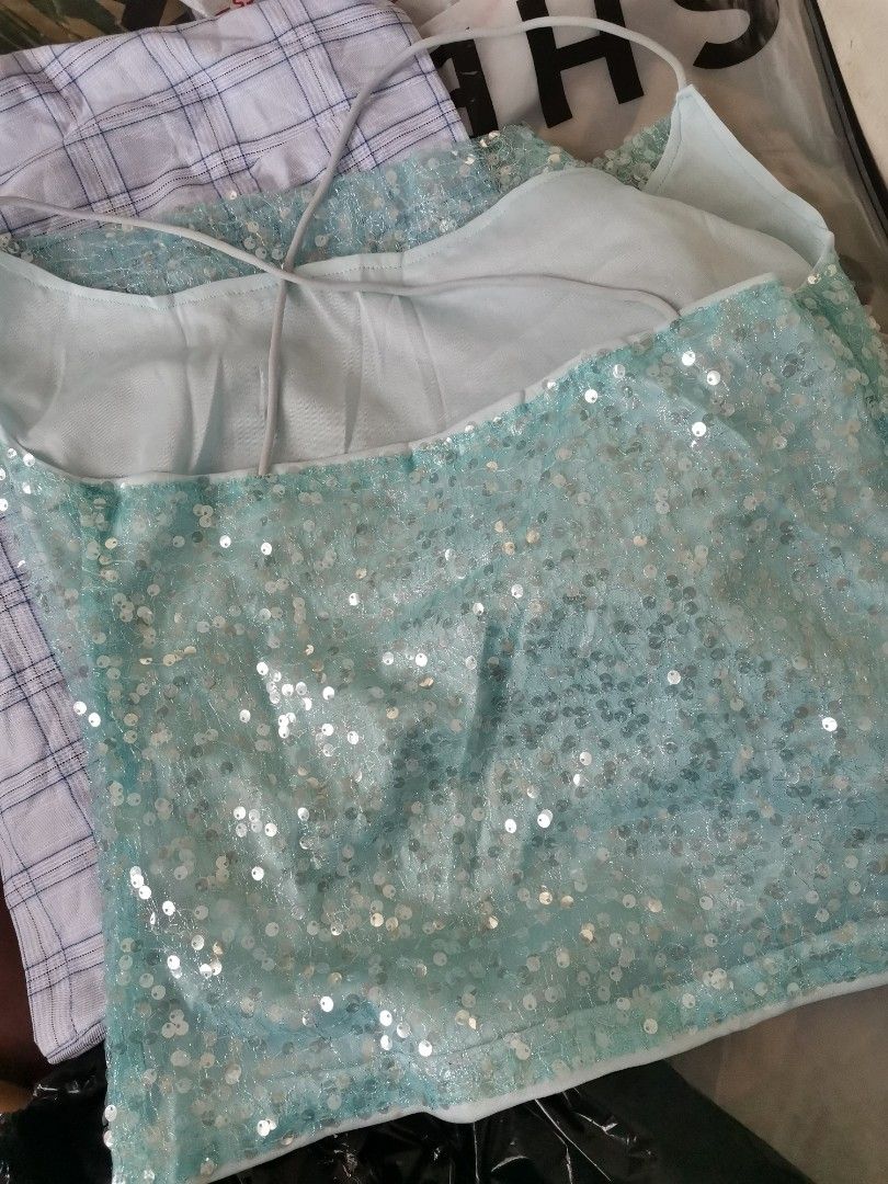 Shein blue sleeveless top (sequins top) (Category: Sleeveless) located in Marikina City. Submitted by declutterkpcloset (Listing ID 1221904914, Image 3). Description: Size: Medium RFS: wrong size :(.