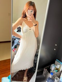 BN White Pleated Midi Dress