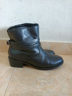 Boots Wanita