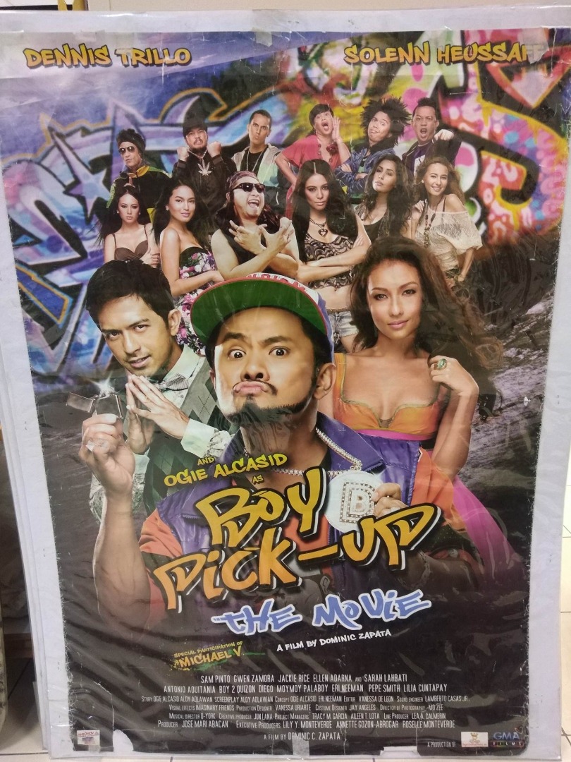 Boy pick up the movie poster on Carousell