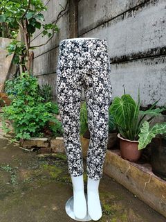 Celana katun wanita