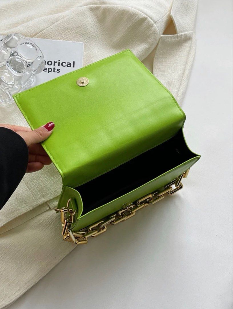 green PVC GIGA purse | princess.tiramisu
