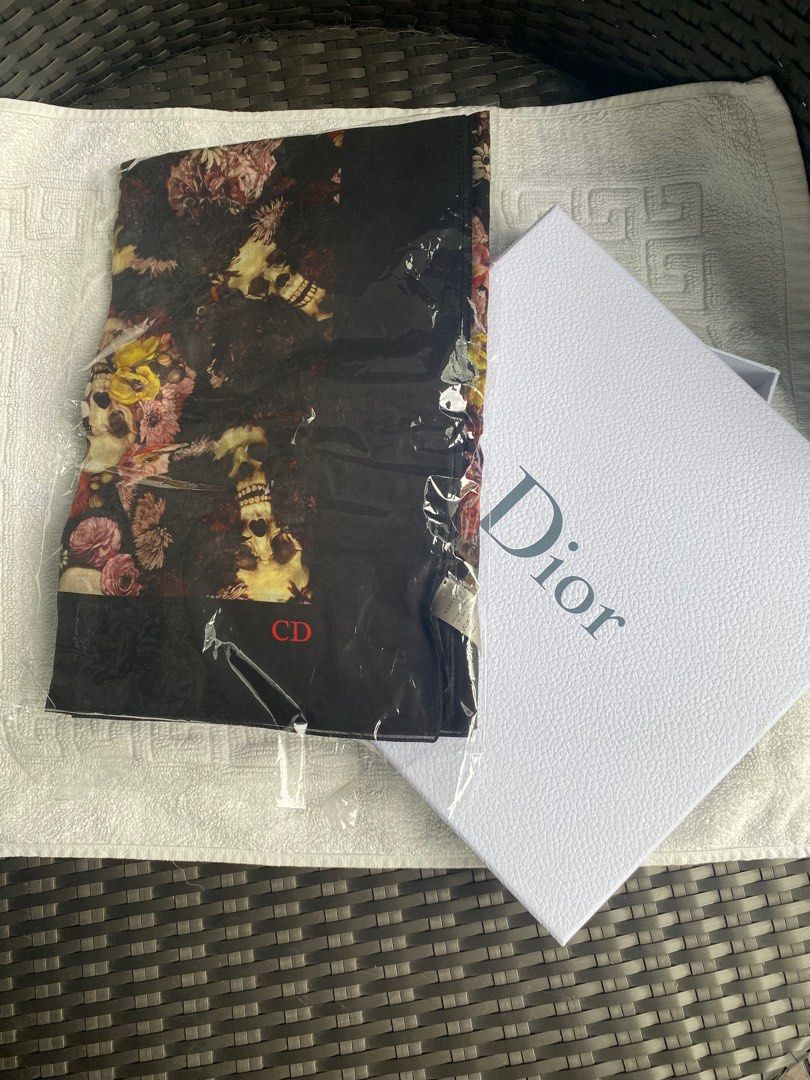 Dior scarf best sale 2019