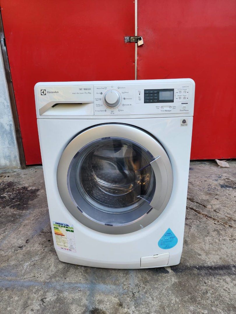 electrolux washer and dryer 2 in 1, TV & Home Appliances, Washing