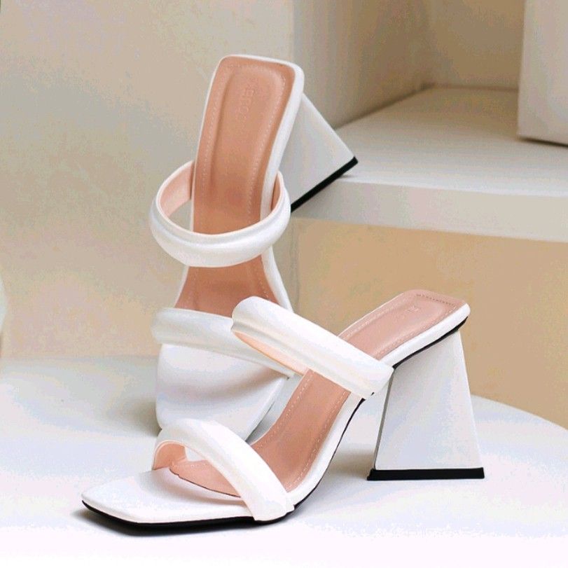 Horizontal strap sandals shop