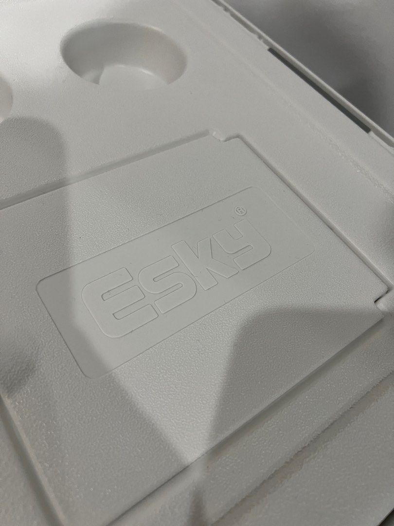 Esky 33l