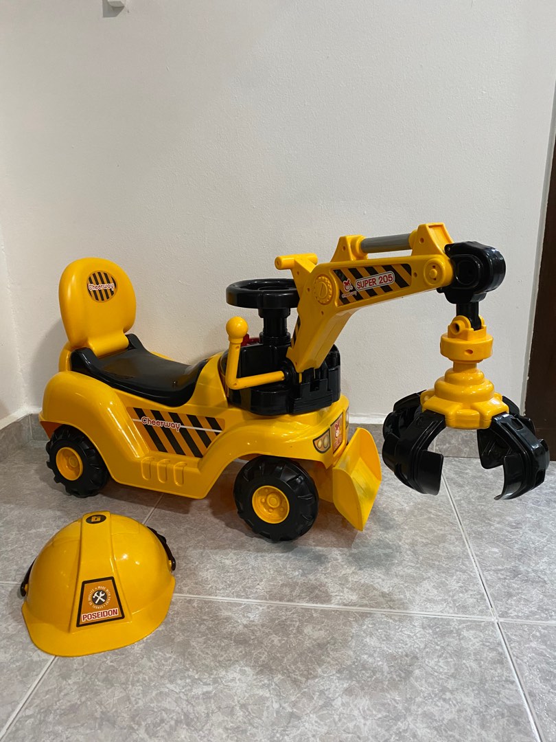 Excavator Ride On Toy Car, Hobbies & Toys, Toys & Games on Carousell