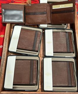 FOSSIL Wallet with Tin Box