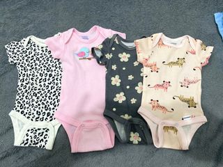 Gerber Onesies set