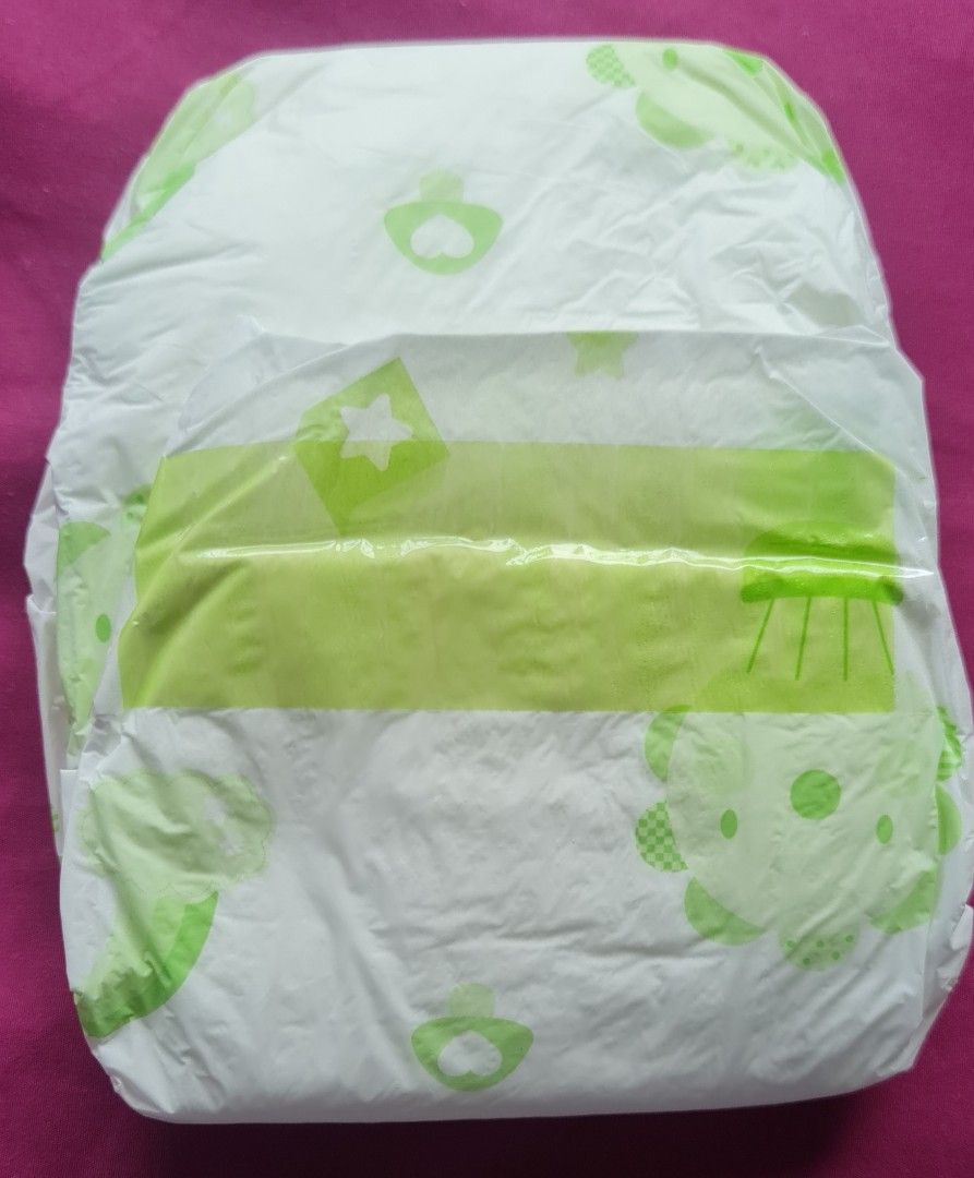 Giant diapers, Babies & Kids, Bathing & Changing, Diapers & Baby Wipes