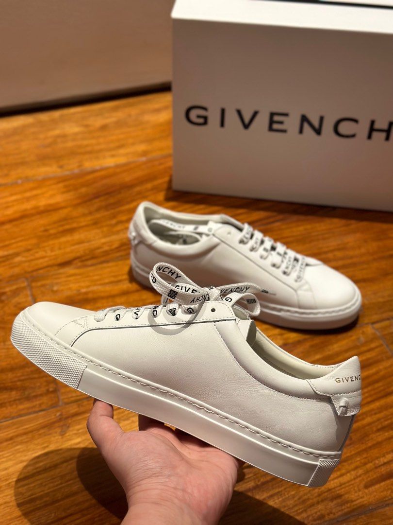 Givenchy 4G Urban Knots Sneakers (Category: Sneakers) located in Pasig City. Submitted by vll92 (Listing ID 1221952673, Image 3). Description: Givenchy 4G Urban Knots Sneakers Women's IT38 Brand new, never worn Comes with its original box & all its contents .