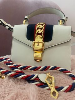 （分類：）位於 。 由 tiggeerrr 提交（商品編號 1221938205，圖片 1）。簡介： 。