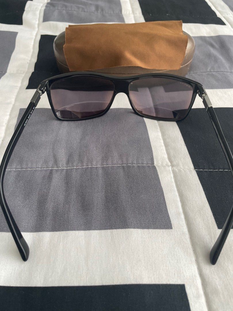 Gucci used sunglass with box, Men's Fashion, Watches u0026 Accessories,  Sunglasses u0026 Eyewear on Carousell