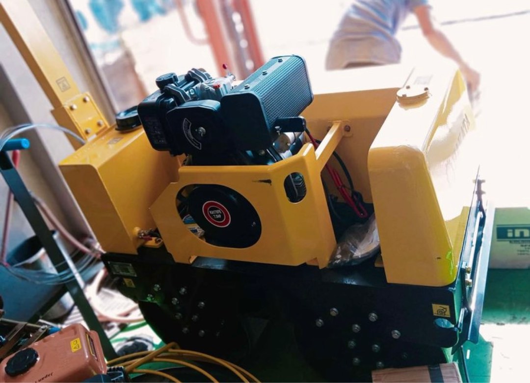 HAKATA JAPAN MINI PISON, Commercial & Industrial, Construction Tools ...