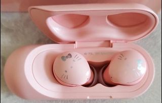 Hello Kitty Wireless Earbuds