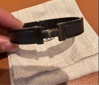 Hermès Clic H Bracelet In So Black, Size T5 – Found Fashion