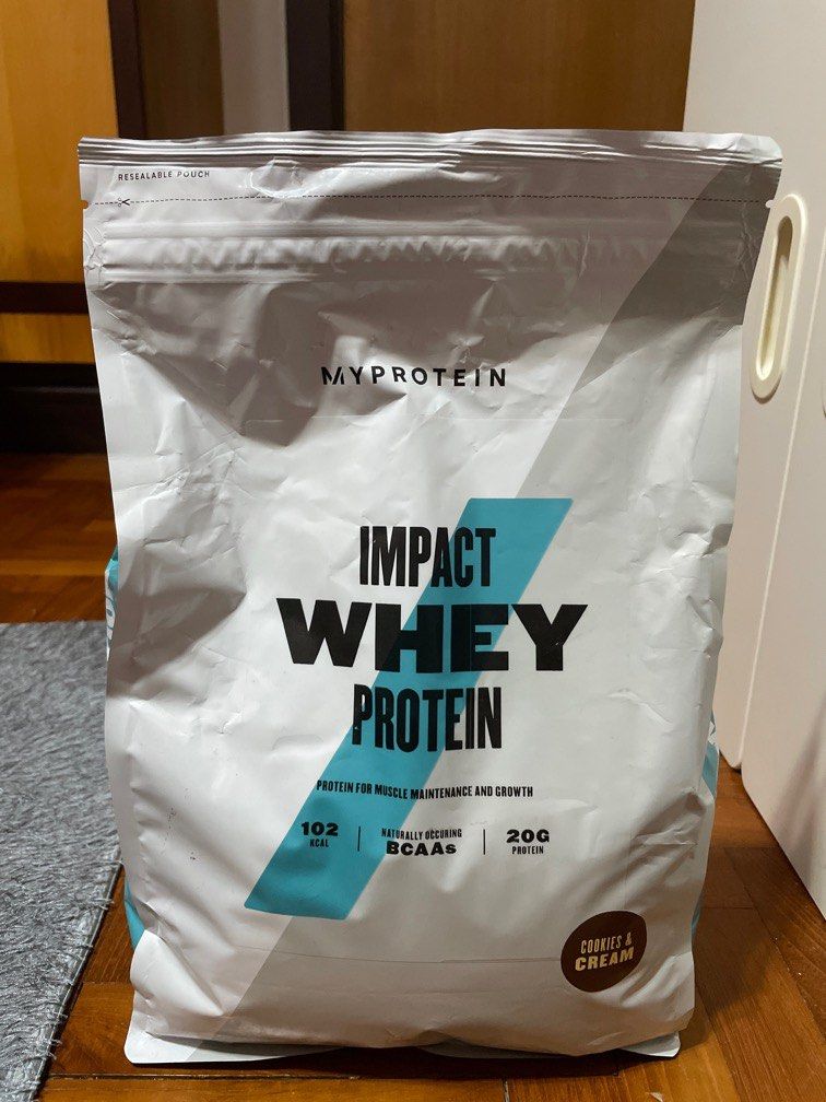 Impact Whey Protein 2.5kg cookie and cream, Health & Nutrition, Health ...