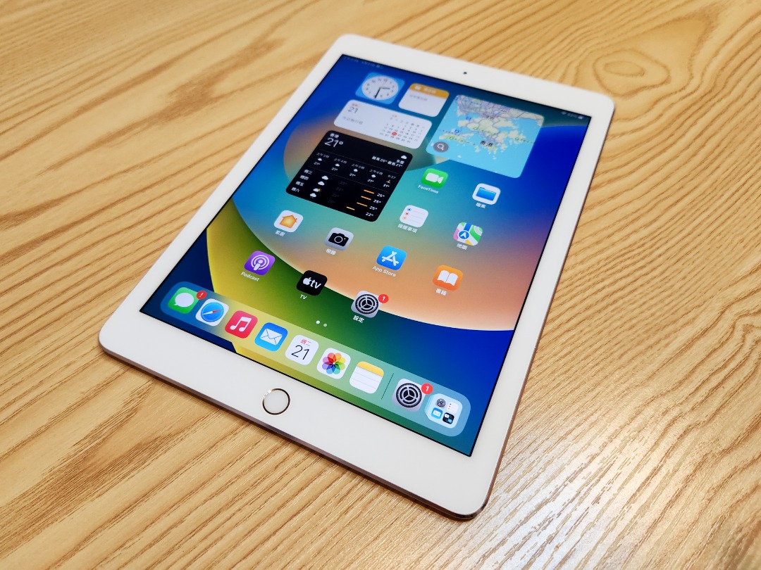 iPad Pro 9.7 32GB 4G LTE Rose Gold 玫瑰金Wi-Fi + Cellular, 手提