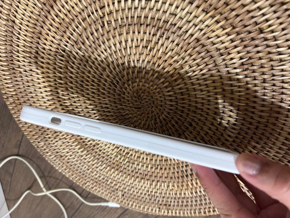 Iphone 13 Pro max white Silicon case (Category: Cases & Sleeves) located in Cavite. Submitted by prelovedbyengineertoni (Listing ID 1221876336, Image 2). Description: Iphone 13 Pro max white Silicon case Last price: ₱250.00 Mode of payment: Gcash/ RCBC Mode of shipping: Lalamove/ Toktok (Same day delivery) LBC (Not same day delivery).