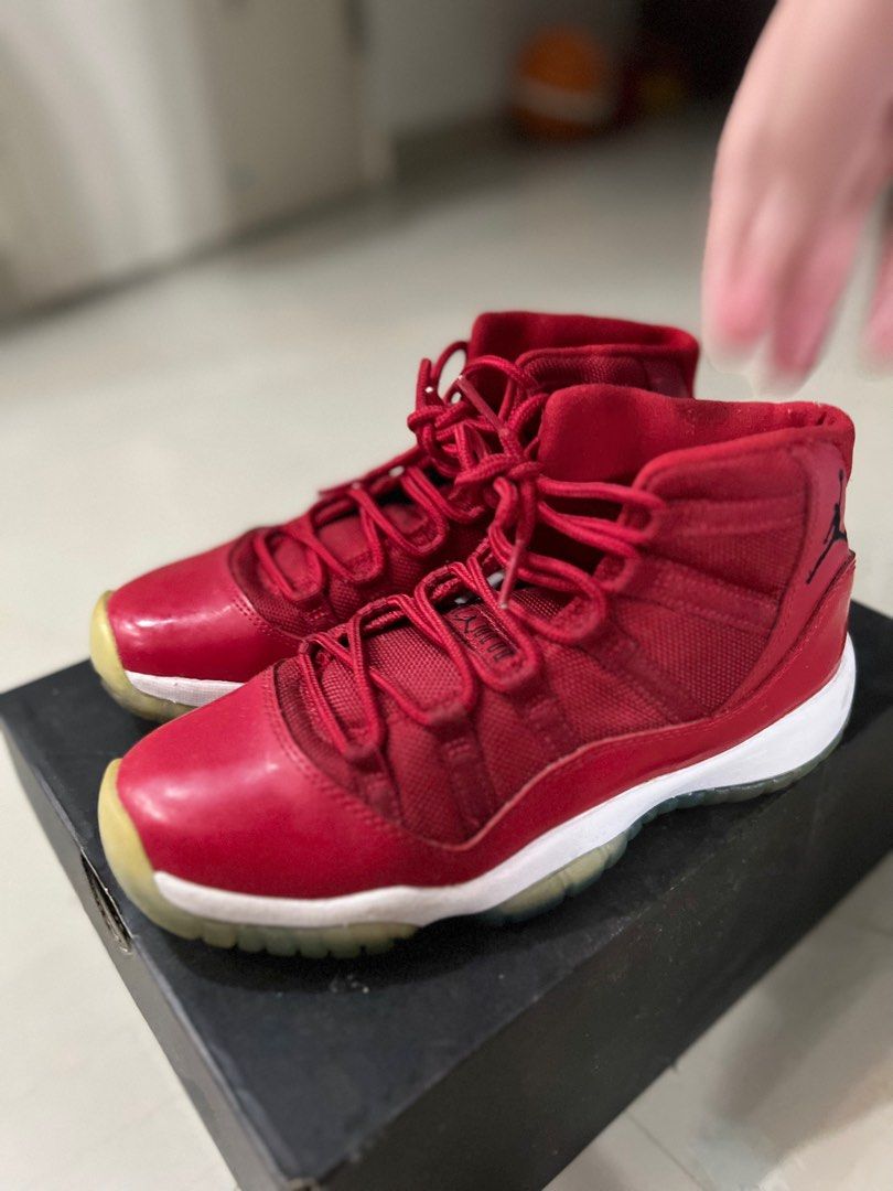 Red jordans retro 11 womens outlet