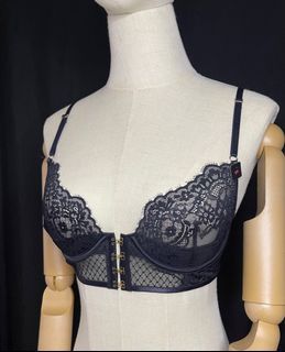 La Senza Front button Ultra-thin Sexy Breast Support Lace Underwear