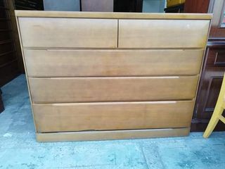 Lateral chest drawer 
Solid wood